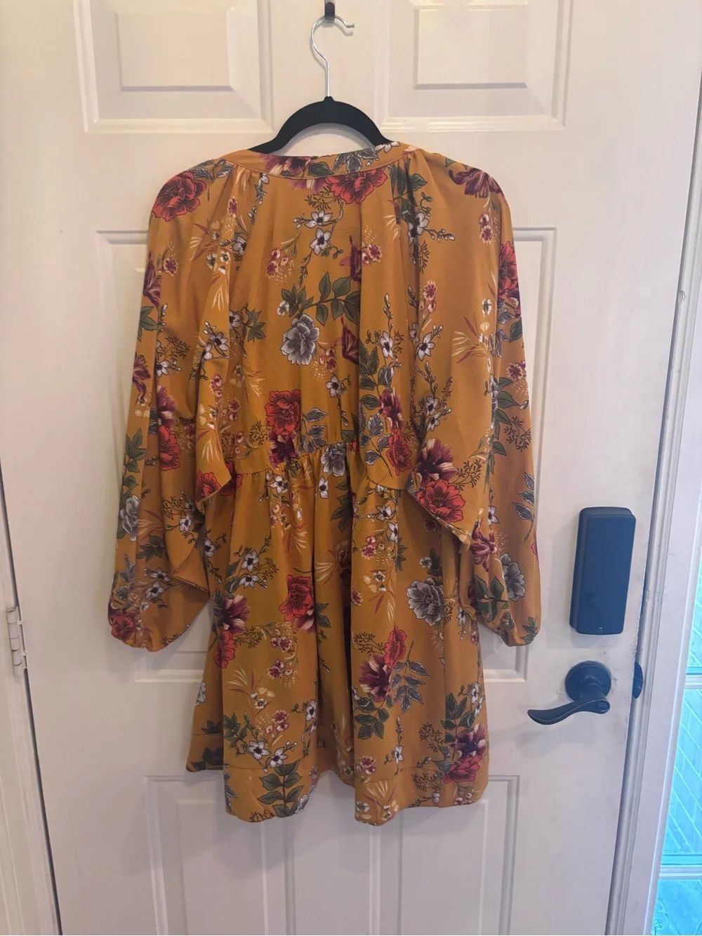Gigio Boho Chic Floral V-Neck Mini Dress in Mustard - Women - Picture 3 of 5